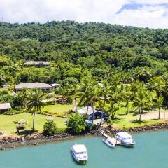 Отель Waidroka Bay Resort фитнесс-зал фото 2