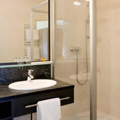 Das Reinisch Bed & Breakfast Hotel Vienna Airport Вена ванная фото 2