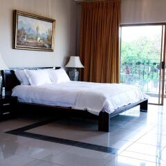Отель J's Guesthouse комната для гостей фото 2