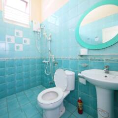Отель Najaf Lakeview Guest House Мальдивы, Атолл Каафу - отзывы, цены и фото номеров - забронировать отель Najaf Lakeview Guest House онлайн ванная