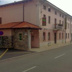Отель Špacapan House парковка