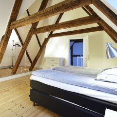 Апартаменты A Duplex Apartment in the Center of Copenhagen Копенгаген комната для гостей