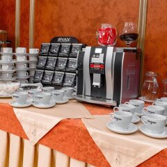Гостиница Гранд Отель Валентина в Анапе 6 отзывов об отеле, цены и фото номеров - забронировать гостиницу Гранд Отель Валентина онлайн Анапа питание