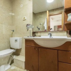 Sweethome26 - Dizengoff with Terrace Израиль, Тель-Авив - отзывы, цены и фото номеров - забронировать отель Sweethome26 - Dizengoff with Terrace онлайн ванная