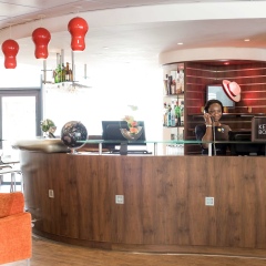Отель Suite Novotel Nice Aeroport Ницца интерьер отеля