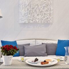 Отель Alti Santorini Suites в номере фото 2
