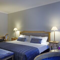 Отель Royal Hotel Paris Champs Elysées Франция, Париж - отзывы, цены и фото номеров - забронировать отель Royal Hotel Paris Champs Elysées онлайн комната для гостей фото 5