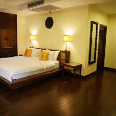 Evergreen Boutique Hotel сейф в номере