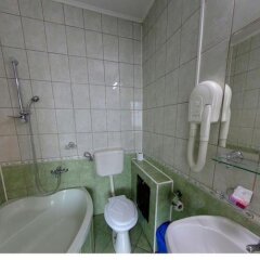 Hotel Duet in Pitesti, Romania from 58$, photos, reviews - zenhotels.com bathroom