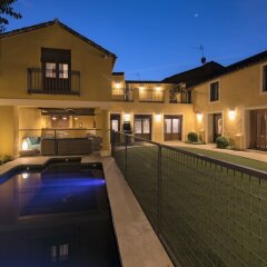Отель Villa Cornelius парковка