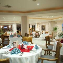 Отель Coral Beach Resort питание