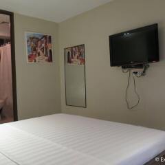 Отель Courtview Inn Филиппины, Давао - отзывы, цены и фото номеров - забронировать отель Courtview Inn онлайн удобства в номере фото 2