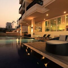 Отель Bangkok Patio бассейн фото 3