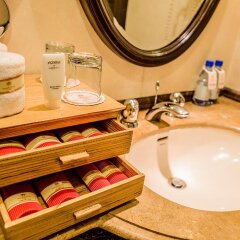 Отель Imperial Hotel Hue Вьетнам, Хюэ - отзывы, цены и фото номеров - забронировать отель Imperial Hotel Hue онлайн ванная фото 2