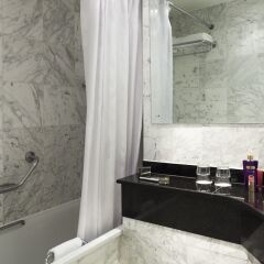 Отель ibis London Earls Court ванная фото 2