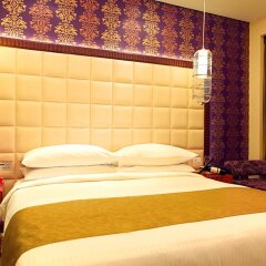 Отель The Metropolitan Hotel and Spa New Delhi Индия, Нью-Дели - отзывы, цены и фото номеров - забронировать отель The Metropolitan Hotel and Spa New Delhi онлайн комната для гостей фото 3