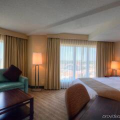 Отель Delta Hotels by Marriott Saskatoon Downtown комната для гостей фото 4
