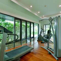 Отель Bhu Nga Thani Resort and Spa фитнесс-зал фото 2