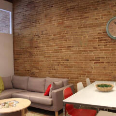Отель Happy People Plaza España Apartments Испания, Барселона - отзывы, цены и фото номеров - забронировать отель Happy People Plaza España Apartments онлайн комната для гостей фото 4