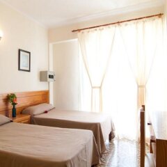 Отель Hostal Montesol комната для гостей фото 5