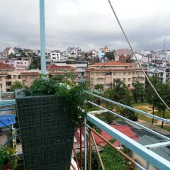 Dalat Note Hostel Далат балкон