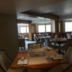 Ramee Guestline Hotel Juhu in Mumbai, India from 133$, photos, reviews - zenhotels.com meals
