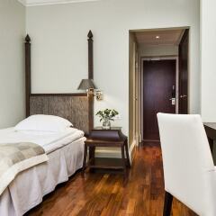 Elite Park Avenue Hotel сейф в номере