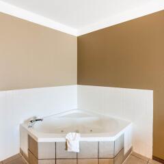 Отель Comfort Suites Plainview спа