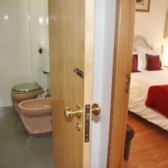 Отель Álvares Cabral Guest House ванная