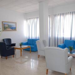 Отель Maistros Hotel Apartments Кипр, Протарас - отзывы, цены и фото номеров - забронировать отель Maistros Hotel Apartments онлайн интерьер отеля фото 2