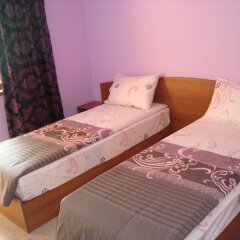 Отель Villa Mari Guest Rooms комната для гостей фото 2