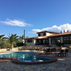 Urla Ciftlik Otel Турция, Урла - отзывы, цены и фото номеров - забронировать отель Urla Ciftlik Otel онлайн бассейн