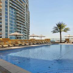Ramada Hotel & Suites by Wyndham JBR Дубай бассейн фото 3