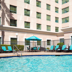 Отель Residence Inn by Marriott Las Vegas Hughes Center с домашними животными