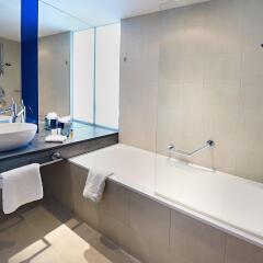 Отель Hilton Manchester Deansgate ванная