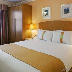 Отель Holiday Inn Manchester West Великобритания, Солфорд - отзывы, цены и фото номеров - забронировать отель Holiday Inn Manchester West онлайн комната для гостей фото 5