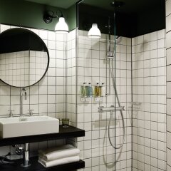 Boutique Hotel Josef Цюрих ванная