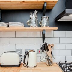 Отель Modern Central 1-bed In Clerkenwell - Sleeps 4! Лондон в номере