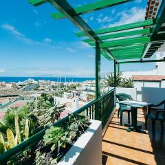 Отель Neptuno Costa Adeje Испания, Адехе - 1 отзыв об отеле, цены и фото номеров - забронировать отель Neptuno Costa Adeje онлайн балкон