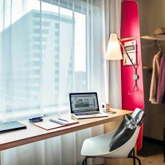 Отель ibis Wroclaw Centrum Польша, Вроцлав - отзывы, цены и фото номеров - забронировать отель ibis Wroclaw Centrum онлайн удобства в номере фото 2