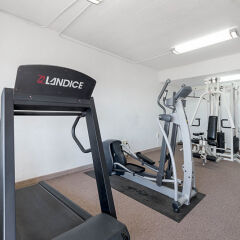 Отель Rodeway Inn Kingsville Кингсвилль фитнесс-зал