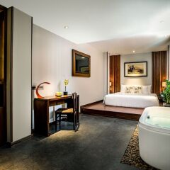 Silverland Sakyo Hotel & Spa Хошимин сейф в номере