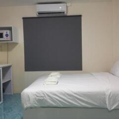 Отель Phoenix Place BKK DownTown Бангкок сейф в номере