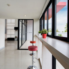 Отель Hop Inn Krabi Таиланд, Краби - отзывы, цены и фото номеров - забронировать отель Hop Inn Krabi онлайн балкон