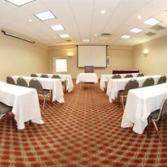 Clarion Hotel & Suites Conference Center Колумбус помещение для мероприятий фото 2