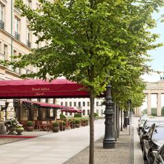 Отель Adlon Kempinski