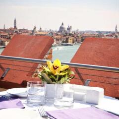Отель Hilton Molino Stucky Venice балкон