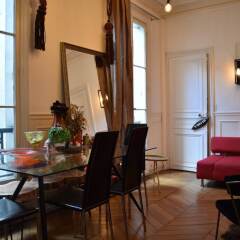 Апартаменты Charming 1 Bedroom Apartment in St Germain гостиничный бар