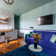 Отель Luxury 2 Bedroom With AC - Louvre & Champs Elysees Париж гостиничный бар