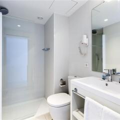 Отель Apartamentos Playas Cas Saboners ванная